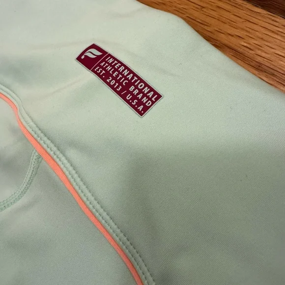 LIKE NEW Fabletics Mint Green Leggings - Picture 5 of 6